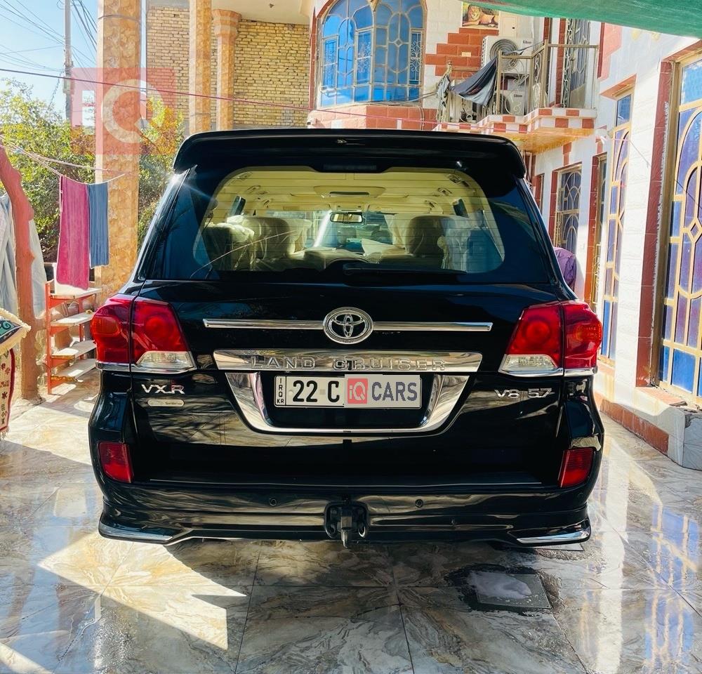 تويوتا لاندكروزر